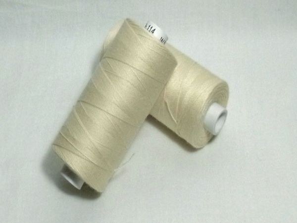 Bio-Nähgarn-cotton-creme-500m